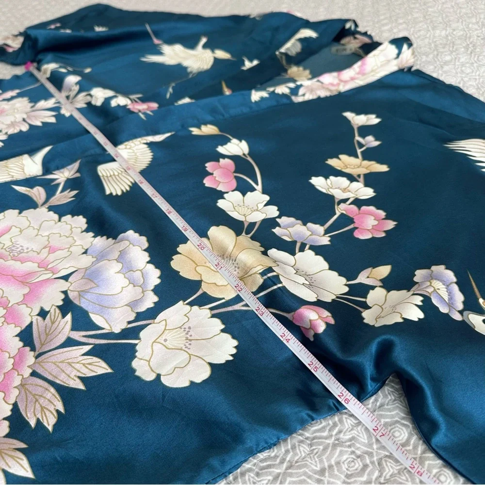 Kim + Ono Chrysanthemum & Crane Long Satin Kimono Robe Navy One Size - No Tie - Picture 13 of 16